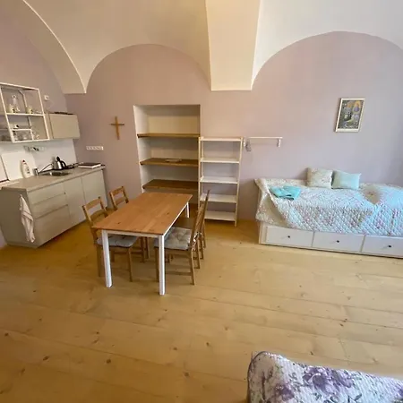 Lejlighedshotel Klaster *