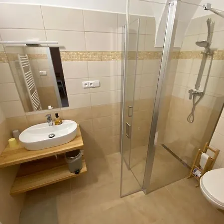 Klaster Apart Otel *